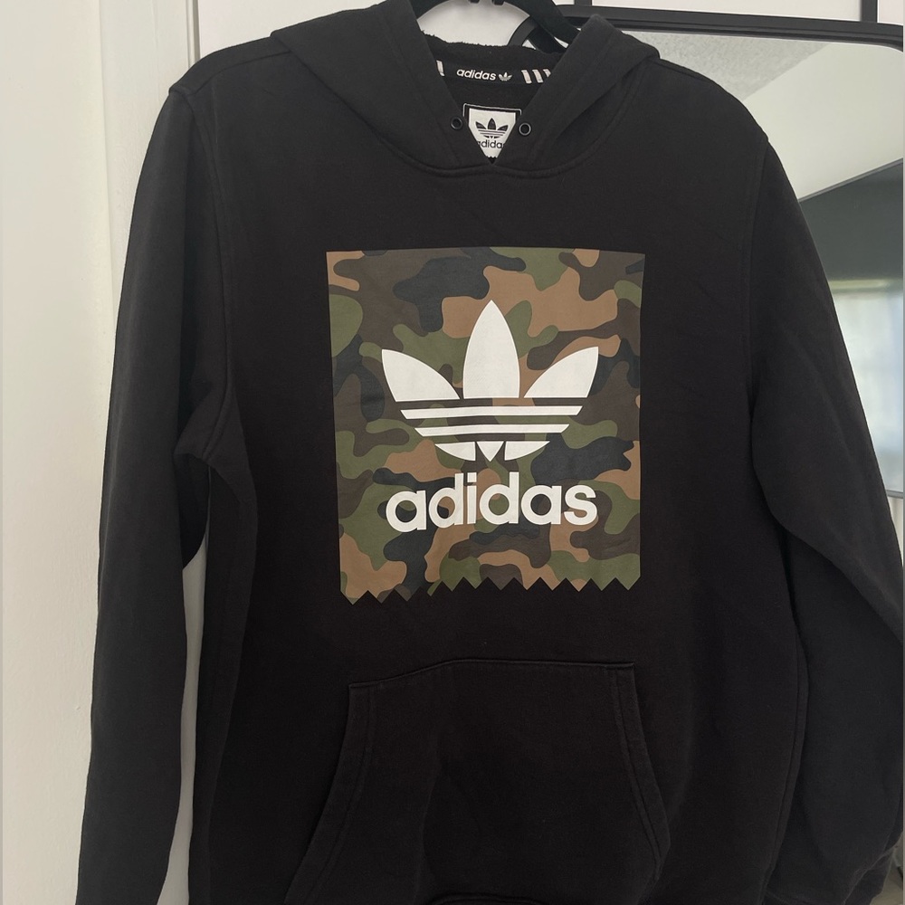 Adidas sweater